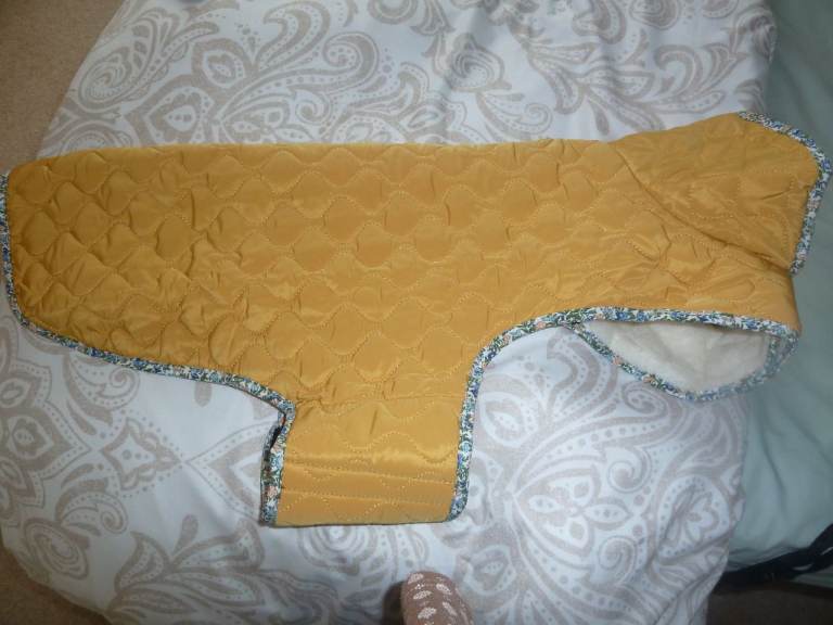 Quilted Yellow Furlined Dog Coat with Velcro Fastening, XL