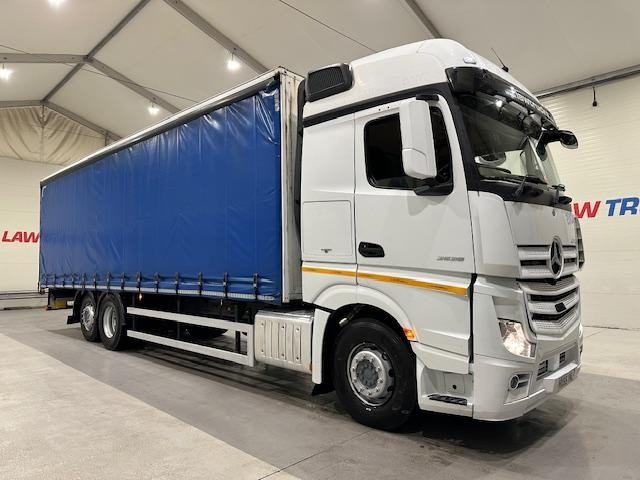 Mercedes Actros 2535 6x2 Sleeper Cab Curtainsider  
