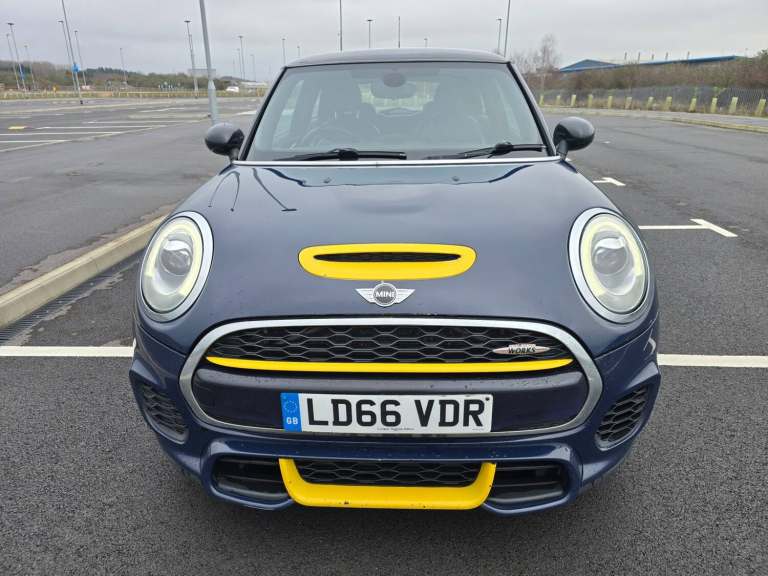 66 MINI HATCHBACK COOPER 2.0 PETROL JOHN COOPER WORKS 1 OWNER MINI S/HISTORY
