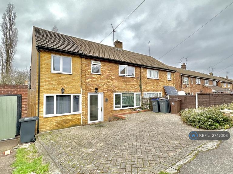 1 bedroom in Thornbera Road, Bishop's Stortford, CM23 (#2747008)