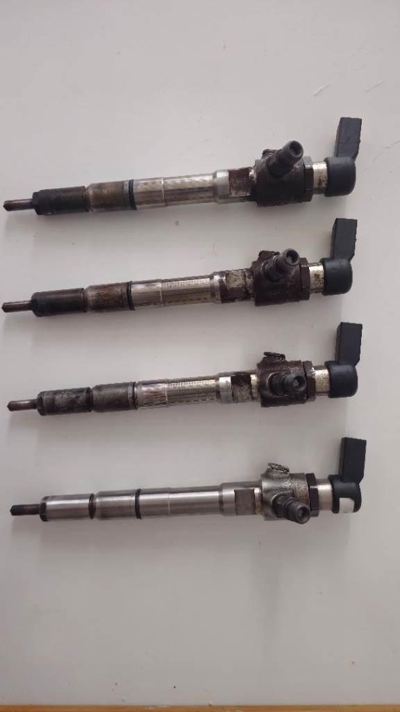 1.6 TDI CAYC 105HP Injectors x4 SkodaSuperb VW Golf Audi A3 Seat Leon 03L130277B
