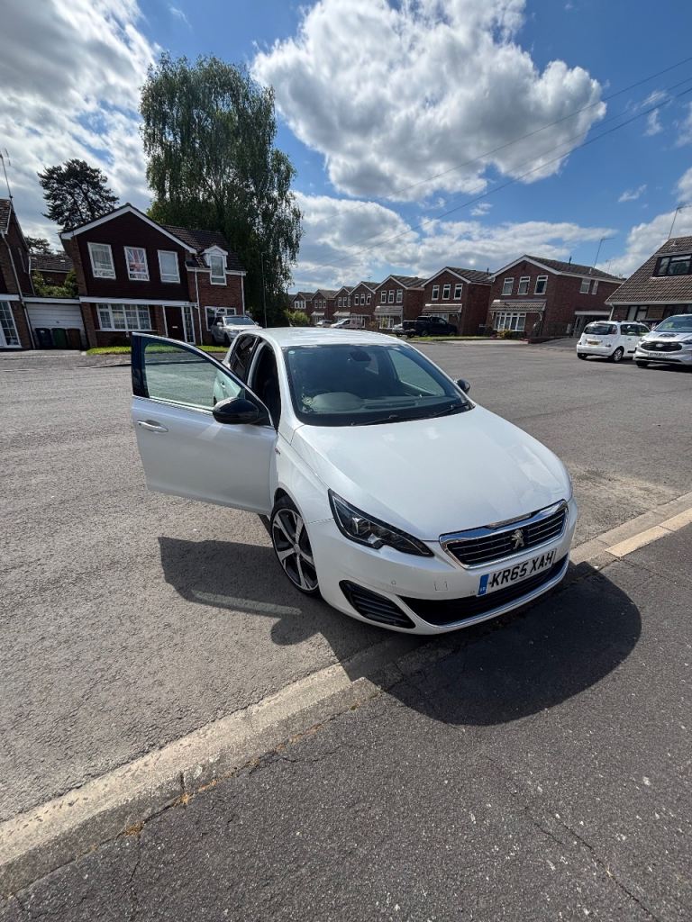 Peugeot, 308, Hatchback, 2015, Semi-Auto, 1997 (cc), 5 doors
