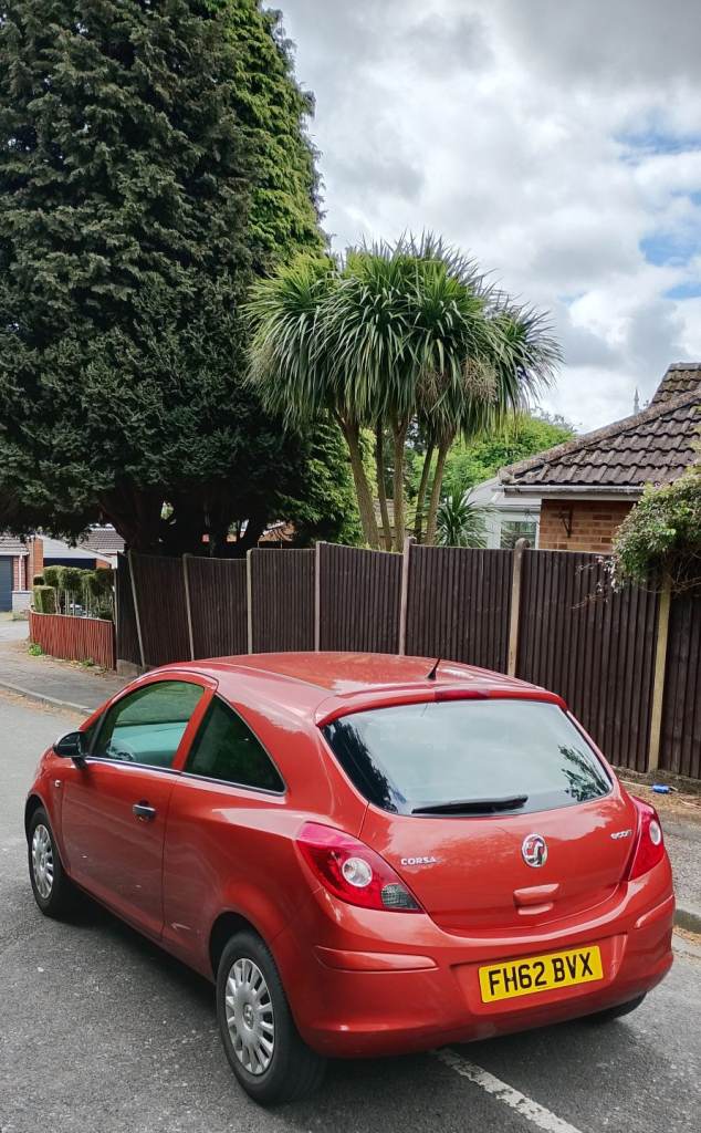 VAUXHALL CORSA 1.0, 12 MONTHS MOT, FULL SERVICE HISTORY, 53K MILES, ULEZ CAZ FREE £35 TAX.