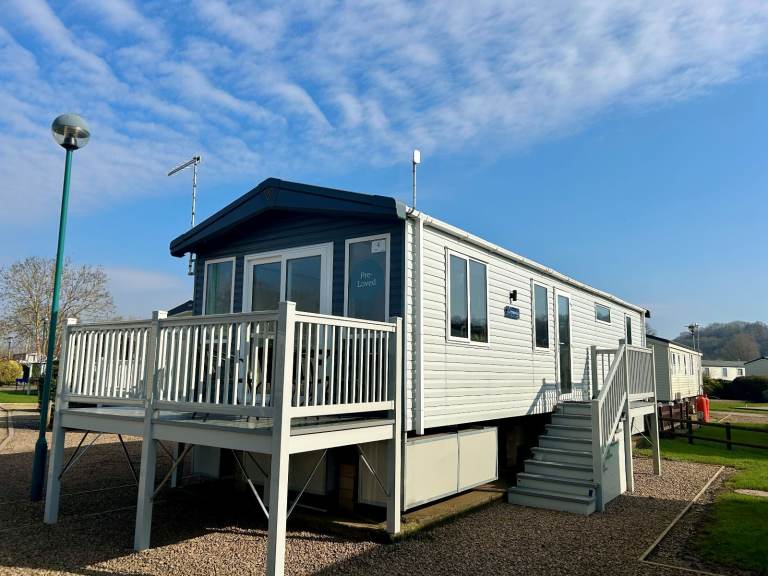 Well Looked After Pre-Owned 2022 Victory Stonewood 39x12 – 2 Bedroom Holiday Home