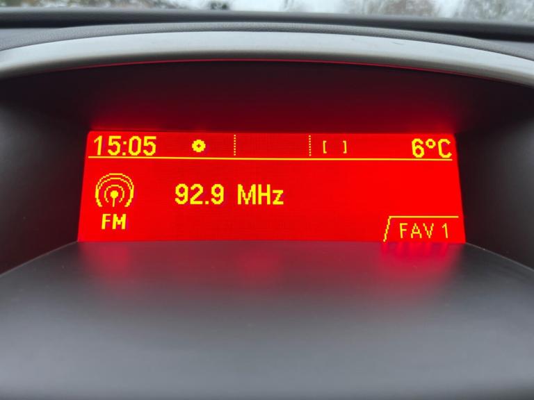 2011 Vauxhall Astra 1.6i 16V Exclusiv 5dr Auto HATCHBACK PETROL Automatic