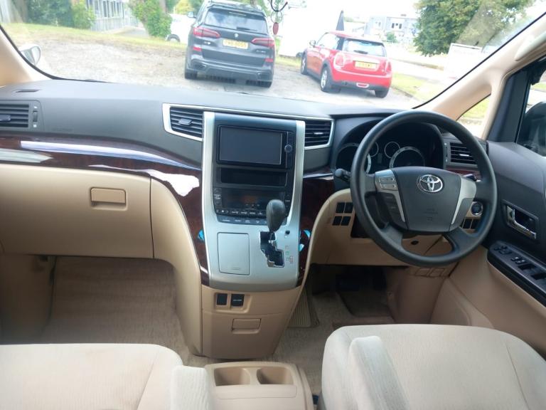 2012 Toyota Vellfire 2.4 Automatic Luxury People Carrier MPV Petrol Automatic