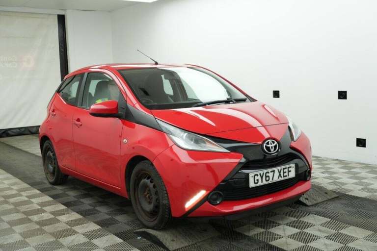 2018 Toyota AYGO 1.0 VVT-i X-Play 5dr x-shift HATCHBACK PETROL Automatic