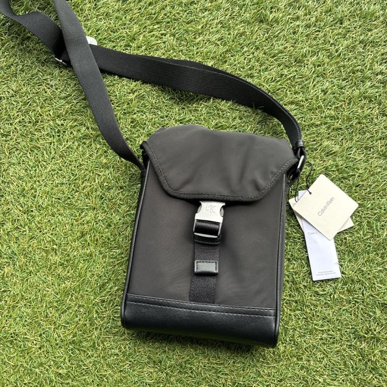 New Calvin Klein Black Shoulder Bag – With Tags
