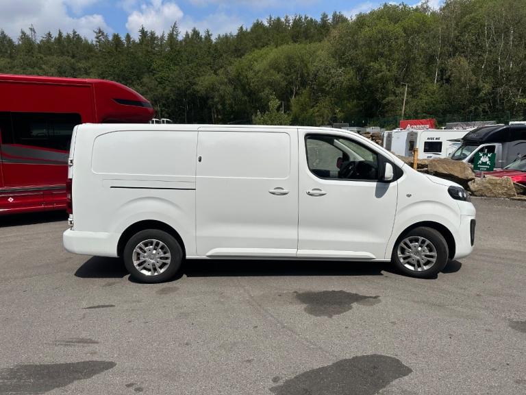 Vauxhall Vivaro 2900 1.5d 100PS Sportive H1 Van 2021 Diesel