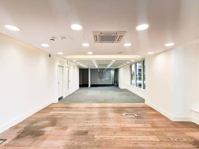 Fitted Office To Let – St George Wharf, Vauxhall – 1,029 sq ft