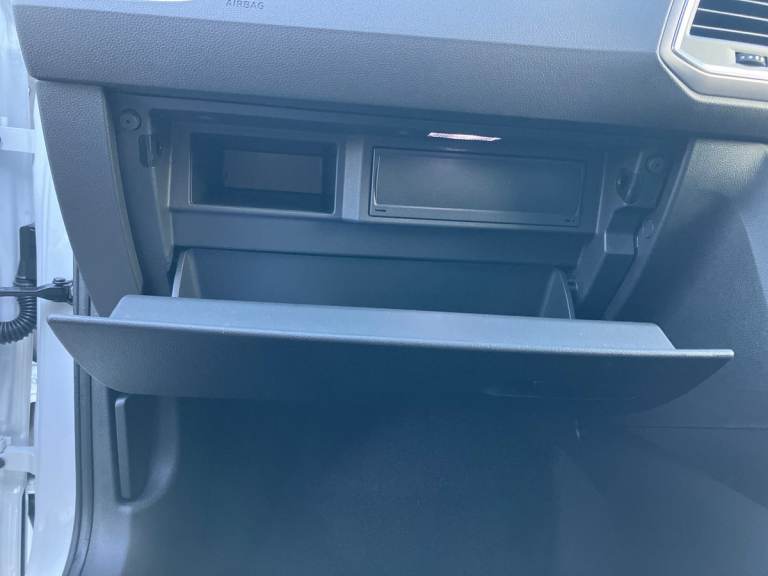 2025 SEAT Ateca 1.5 TSI EVO FR Black Edition 5dr Estate PETROL Manual