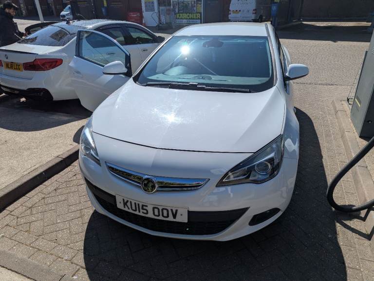 Vauxhall, GTC, Hatchback, 2015, Manual, 1364 (cc), 3 doors