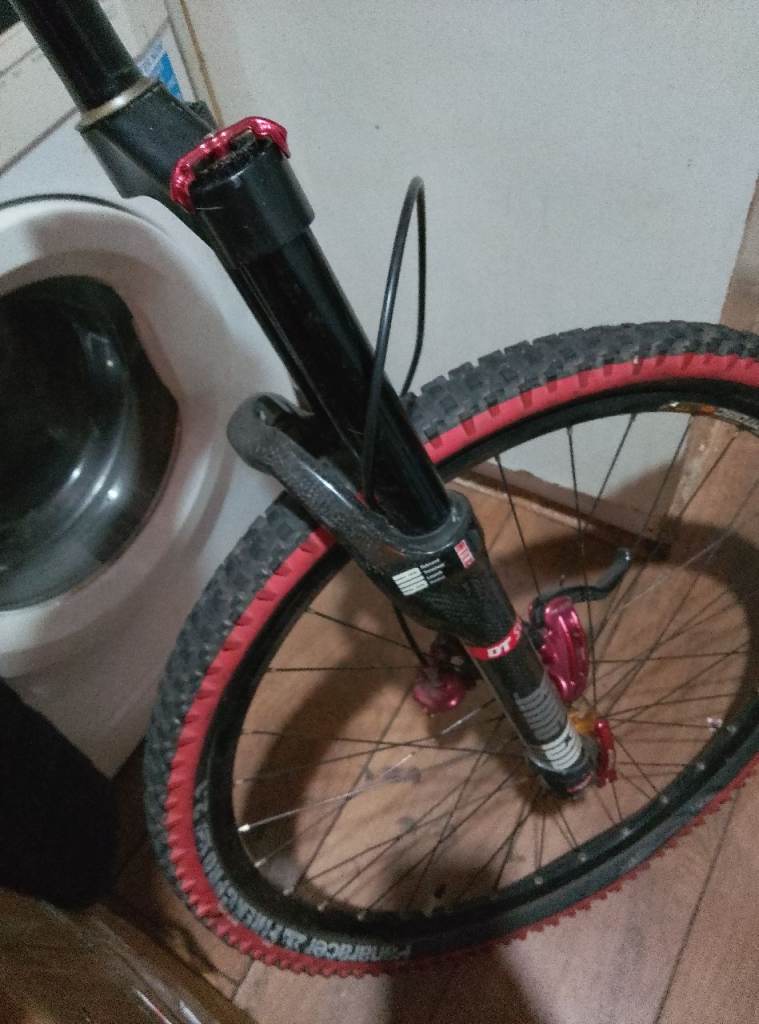 DT-SWISS Carbon front suspension , £100.00 for Sale in Sparkhill, West ...