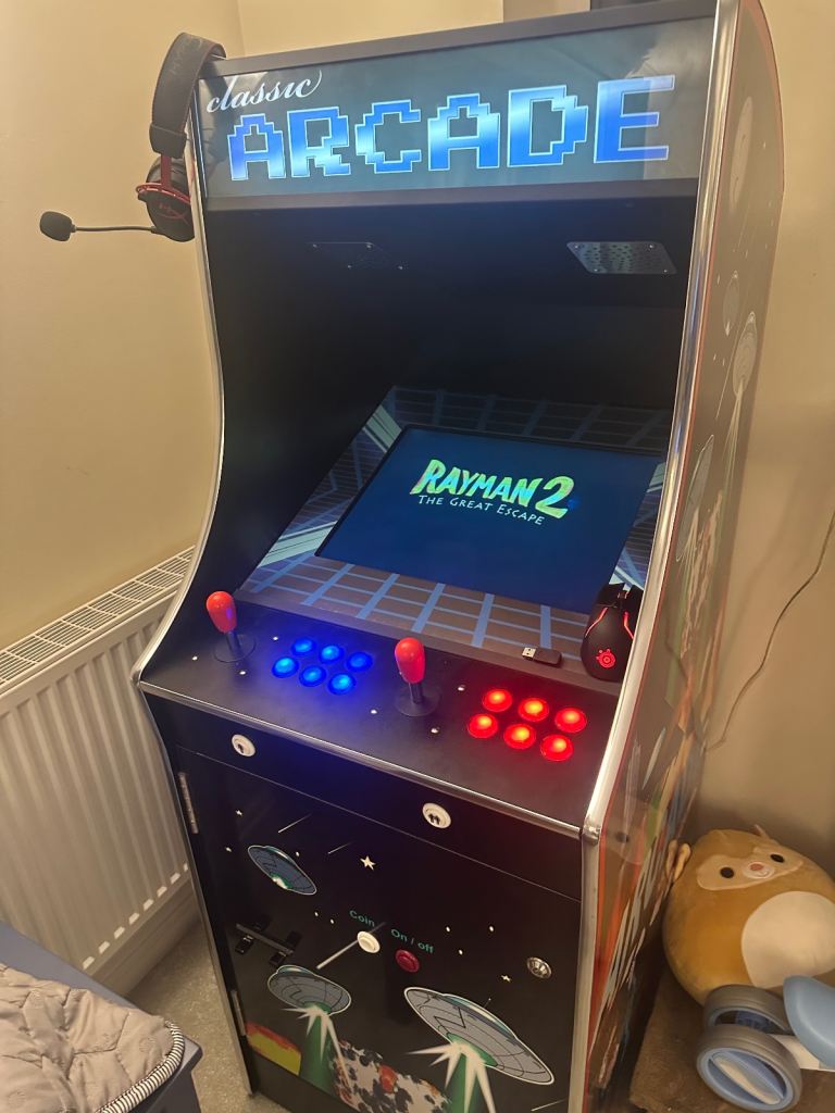 Classic Full-Size Arcade Machine with Multi Games
