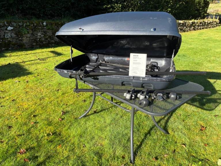 CAR ROOF BOX