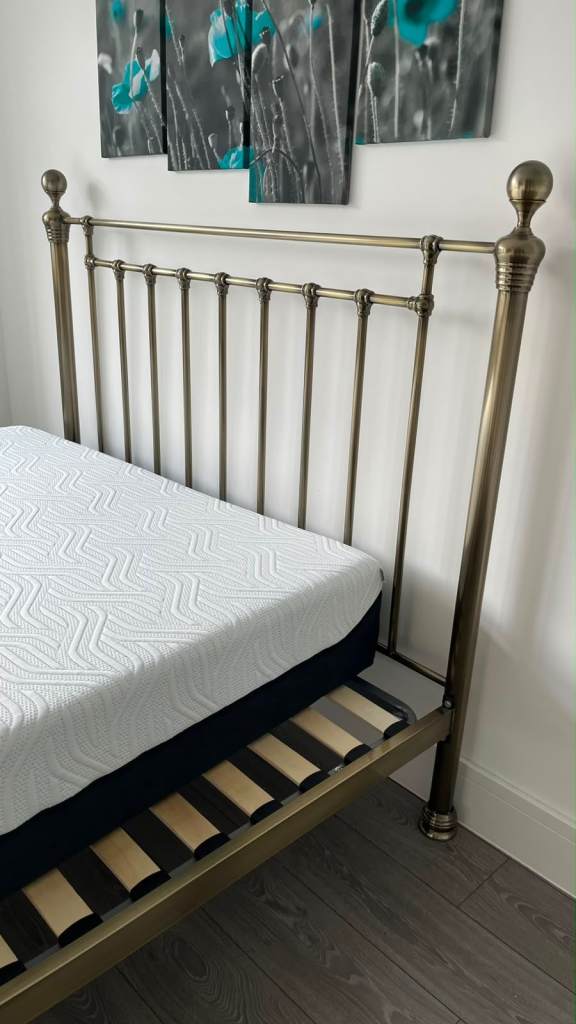 Double Brass Metal Bed Frame - Gold Colour, Like New