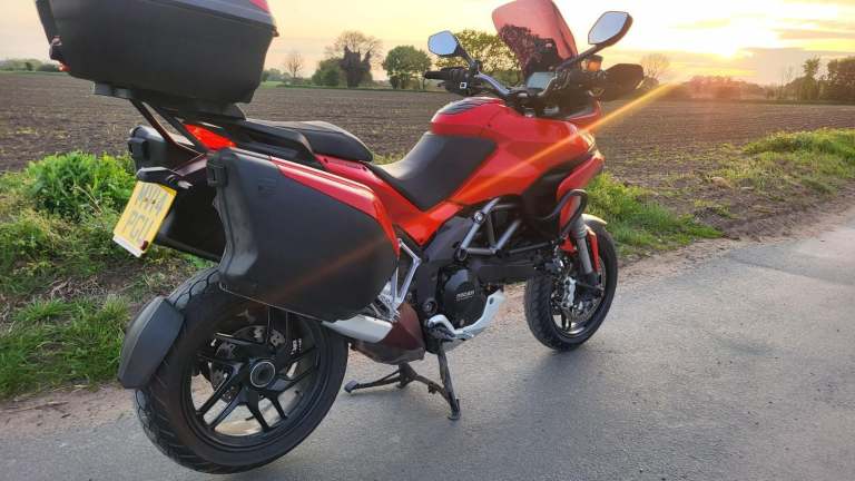 2014 14 DUCATI MULTISTRADA 1200 S HIGH SPEC TOURER LUGGAGE ADVENTURE RED HISTORY