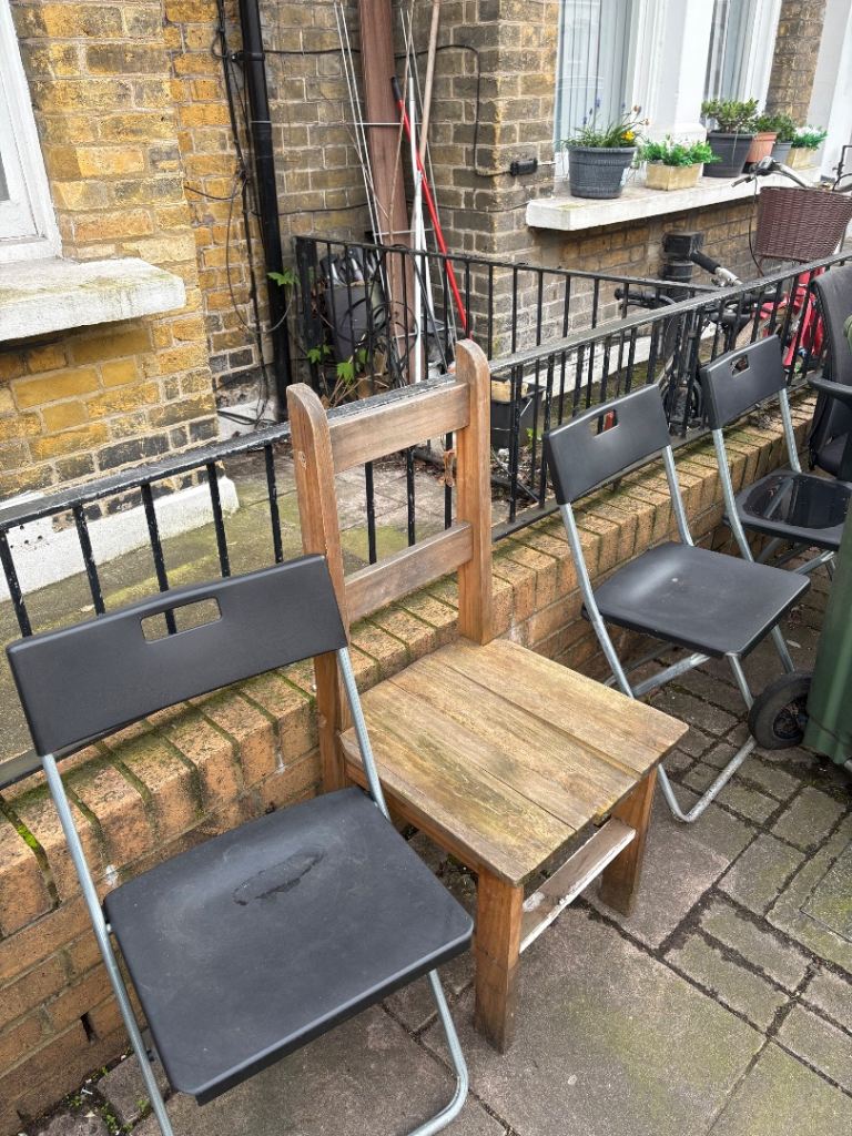 4X chairs free to collect 