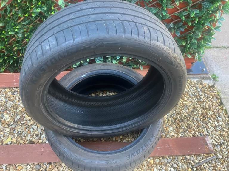 275 40 ZR20 TYRES
