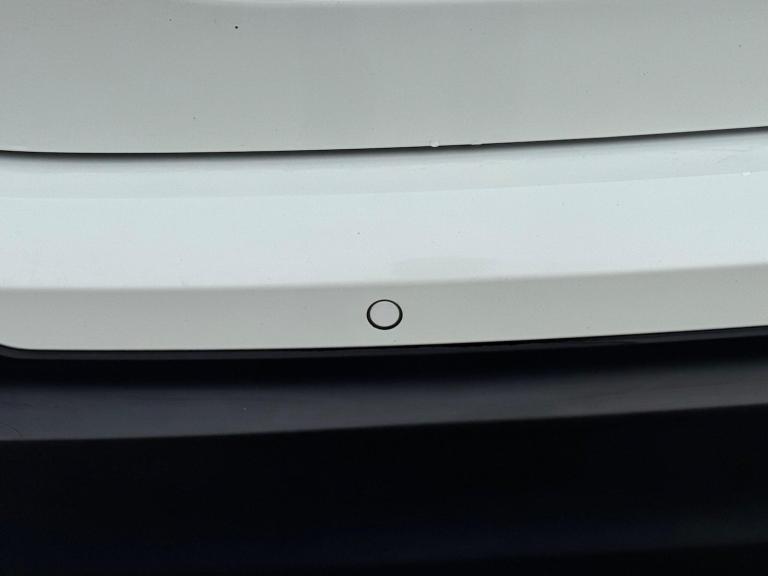 2017 Nissan Qashqai 1.2 DiG-T N-Connecta 5dr Xtronic HATCHBACK PETROL Automatic