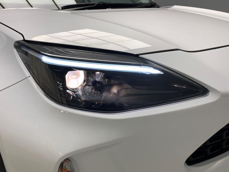 2024 Toyota Yaris Cross 1.5 VVT-h Icon SUV 5dr Petrol Hybrid E-CVT Euro 6 (s/s) (116 ps) - LANE T...