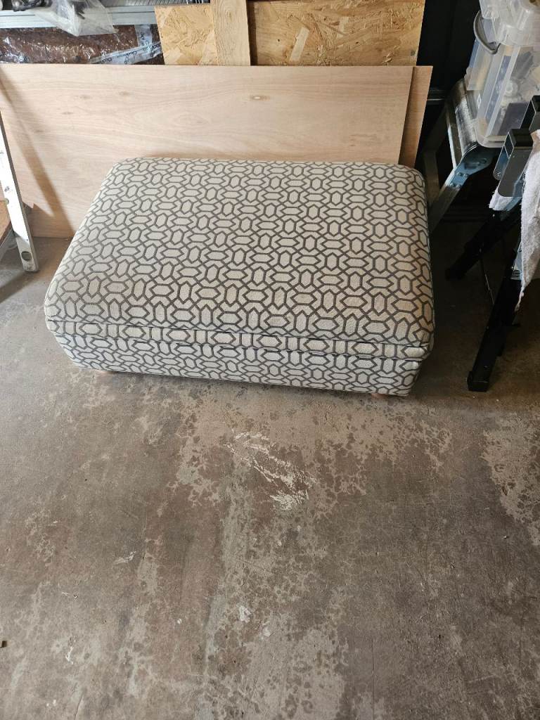 Practical Grey Geometric Pattern Storage Ottoman – Good Condition