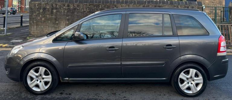 Vauxhall, ZAFIRA, MPV, 2012, Manual, 1686 (cc), 5 doors