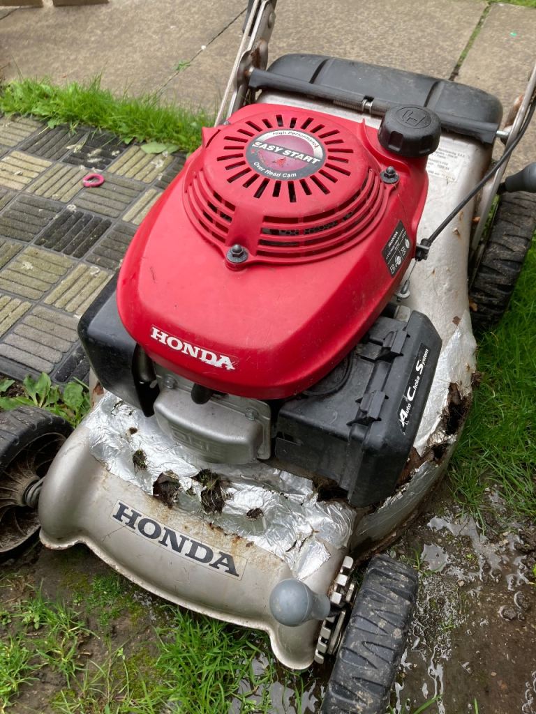 Petrol Honda mower 