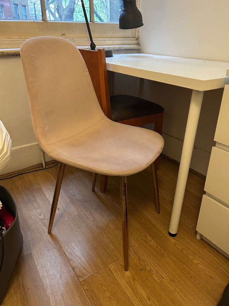 Pink Velvet Chair