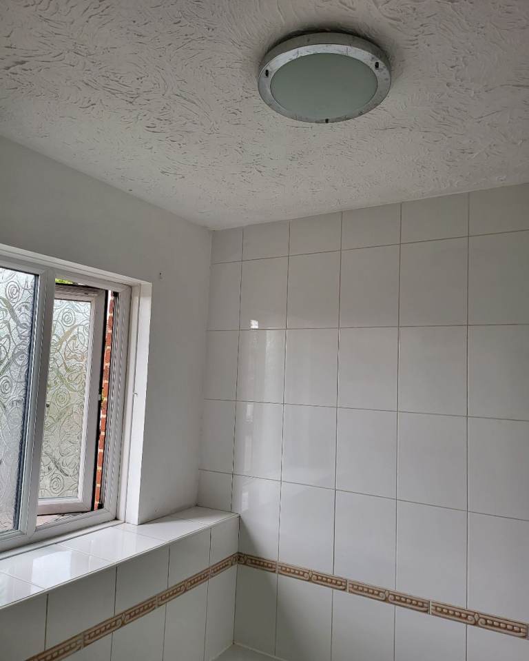 1 Bedroom Mid Terraced House