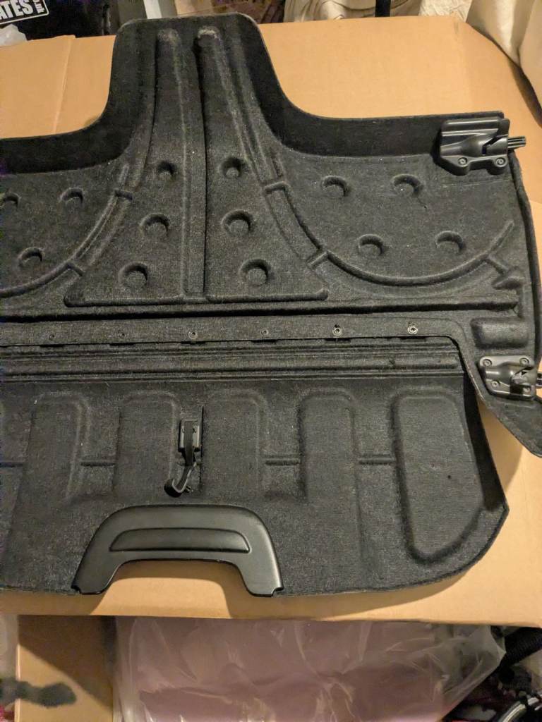Volvo C30 rear boot parcel shelf load cover