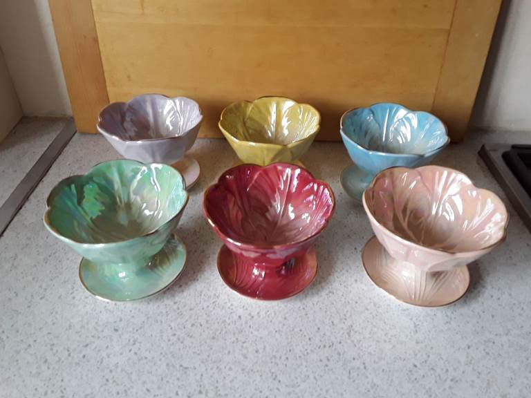 Set of six Beswick England Grapefruit Dishes