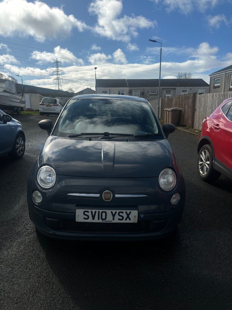 grey fiat 500