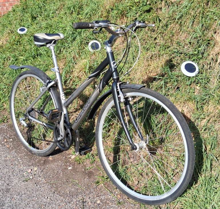 Giant Cypress hybrid aluminium frame townbike 
