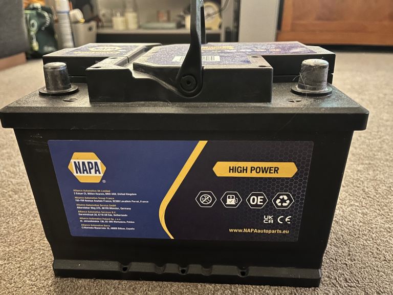 NAPA High Power Car Battery 075N