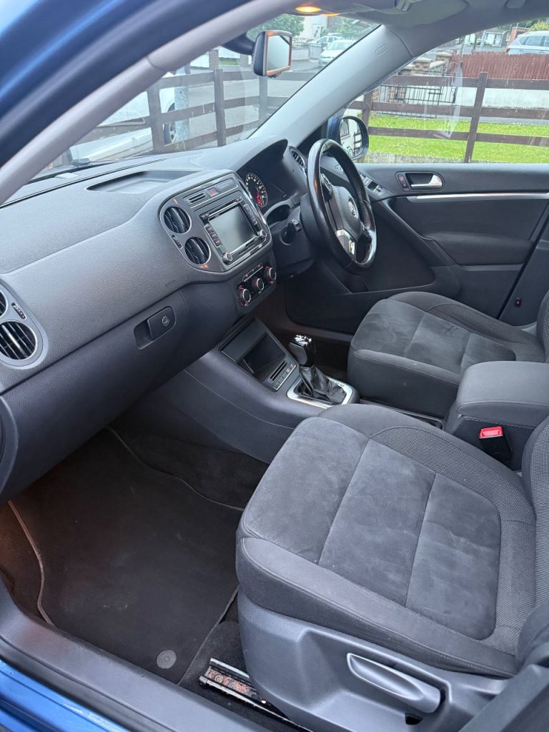 Volkswagen, TIGUAN, Estate, 2012, Semi-Auto, 1968 (cc), 5 doors