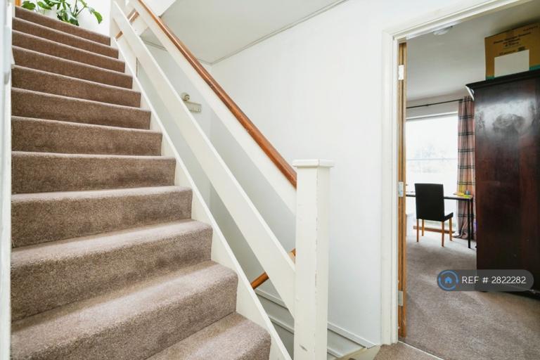 5 bedroom house in Headington Road, Headington, Oxford, OX3 (5 bed) (#2822282)
