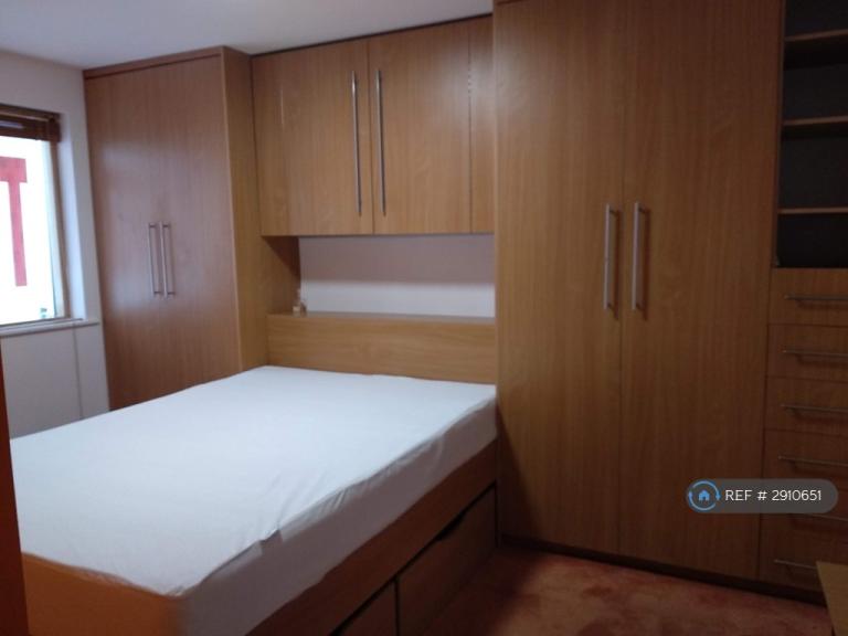 2 bedroom flat in Great Bridgewater Street, Manchester, M1 (2 bed) (#2910651)