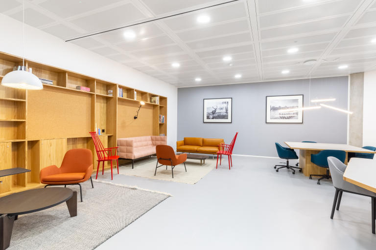 London - W45YA \ Office Space for 2 Workstations