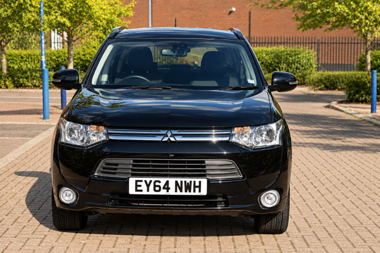 Mitsubishi, OUTLANDER, Estate, 2014, Other, 1998 (cc), 5 doors