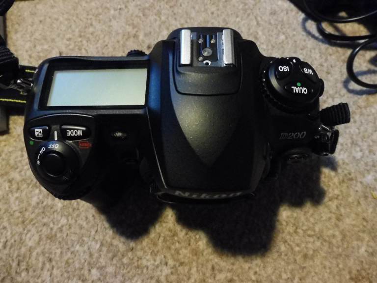 Nikon D200 Digital Camera with 18-70mm AF-DX Lens