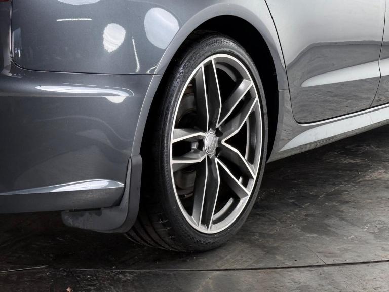 2017 Audi A6 Saloon 2.0 TDI Black Edition S Tronic quattro Euro 6 (s/s) 4dr SALOON Diesel Automatic