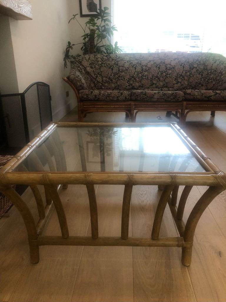 Free sofa and matching coffee table 
