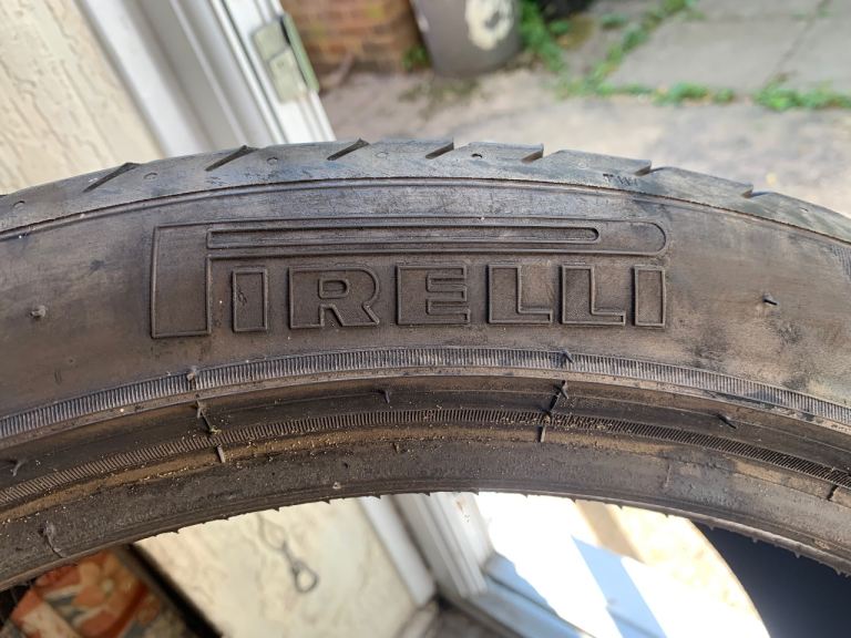 PIRELLI 295/35/R21 P ZERO PILOT ..PART WORN ...