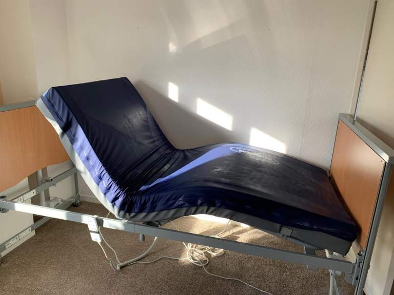 Medley Ergo Low Profile Bed