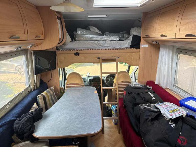 BURSTNER ARGOS 748/2 2006