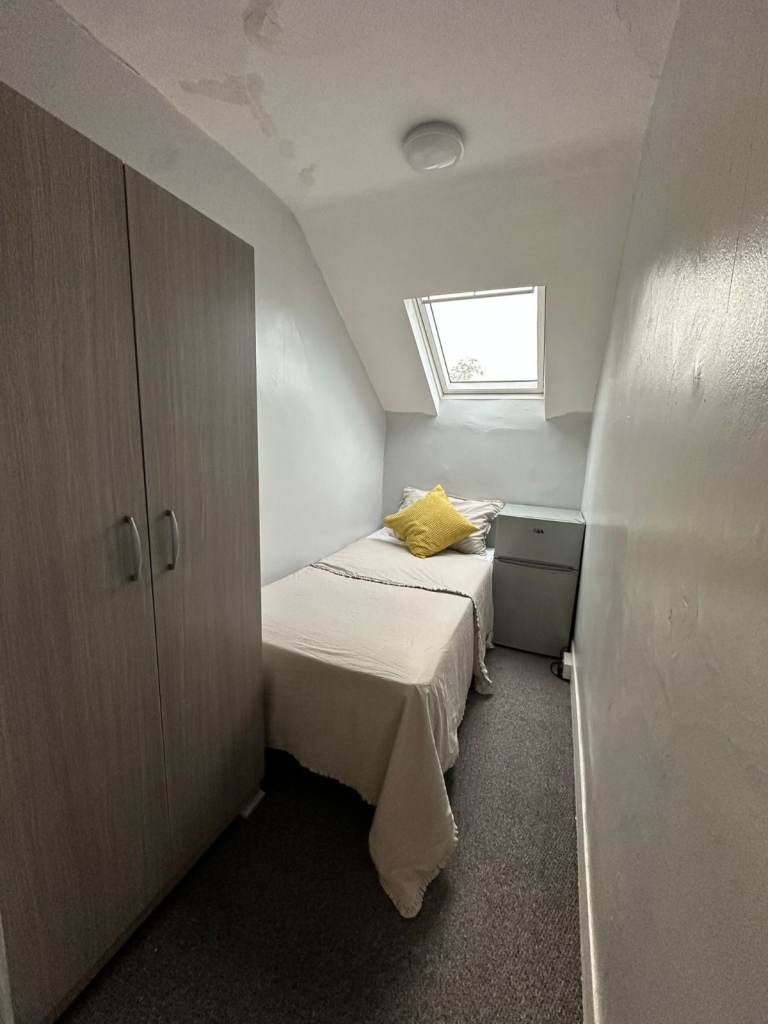 🔑 FURNISHED SINGLE ROOM IN MILE END 🏡
