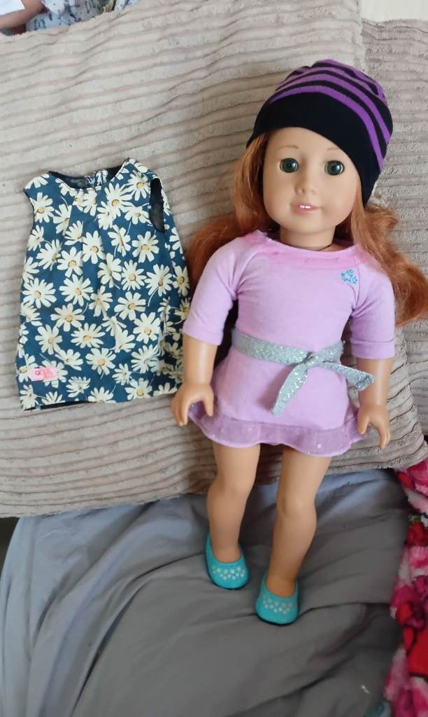 American girl truly me 61, with AG outfit and AG shoes