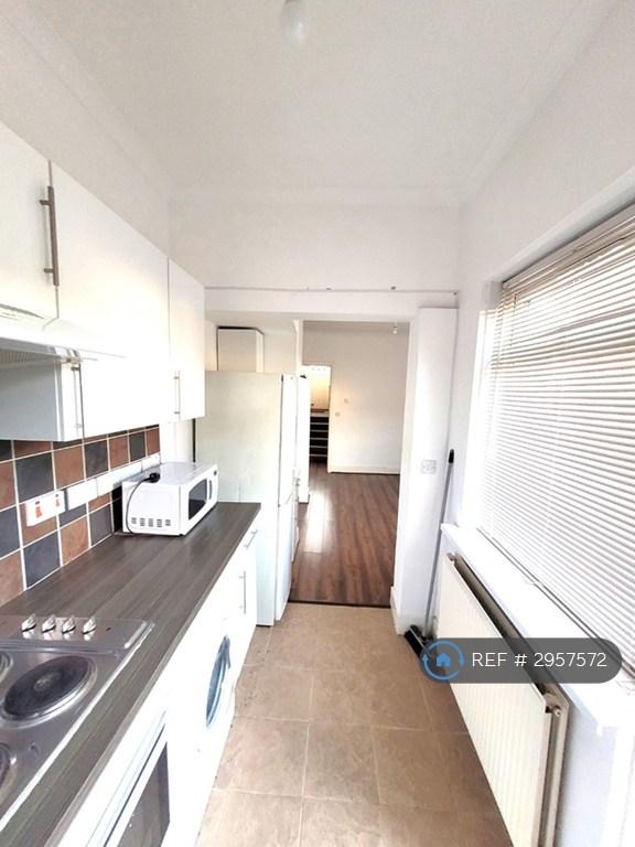 Studio flat in Stanford Road, London, SW16 (#2957572)