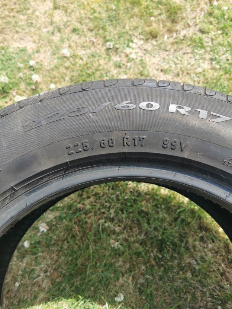 225 60 17 99v pirelli 